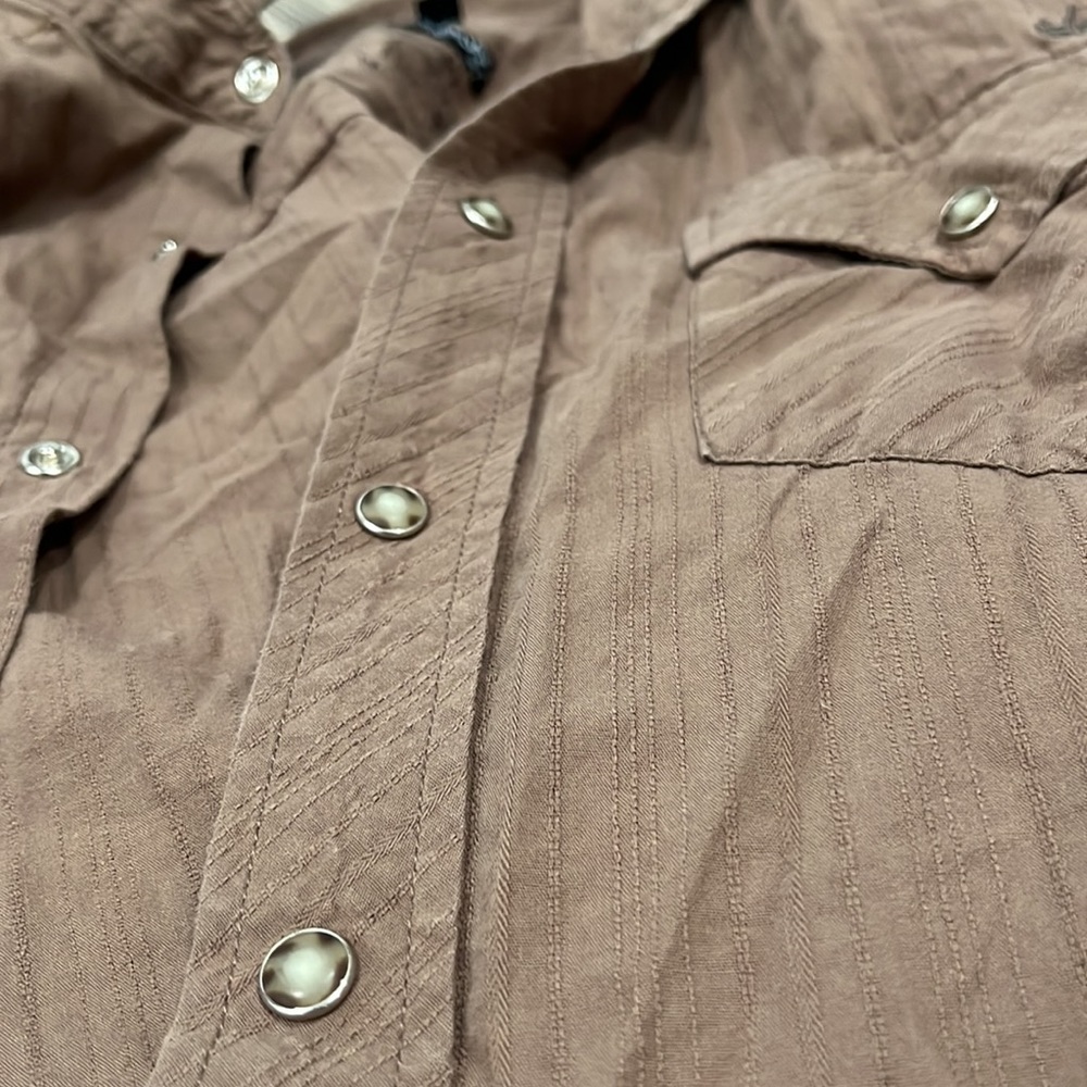 Micros brown button up - Picture 6 of 6